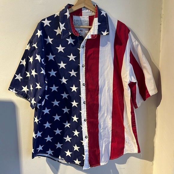 Other - Vintage American Flag Button Up Shirt 1993